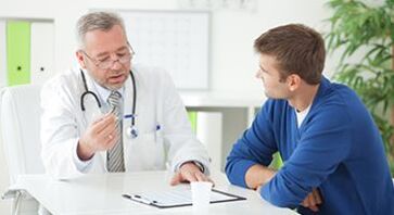 pacient în consultare cu un specialist